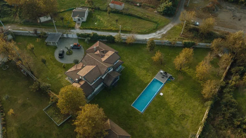The Seasonal Portfolio: How America's Most Discerning Residents Are Replacing the Fixed Address with a Curated Circuit of Belonging
